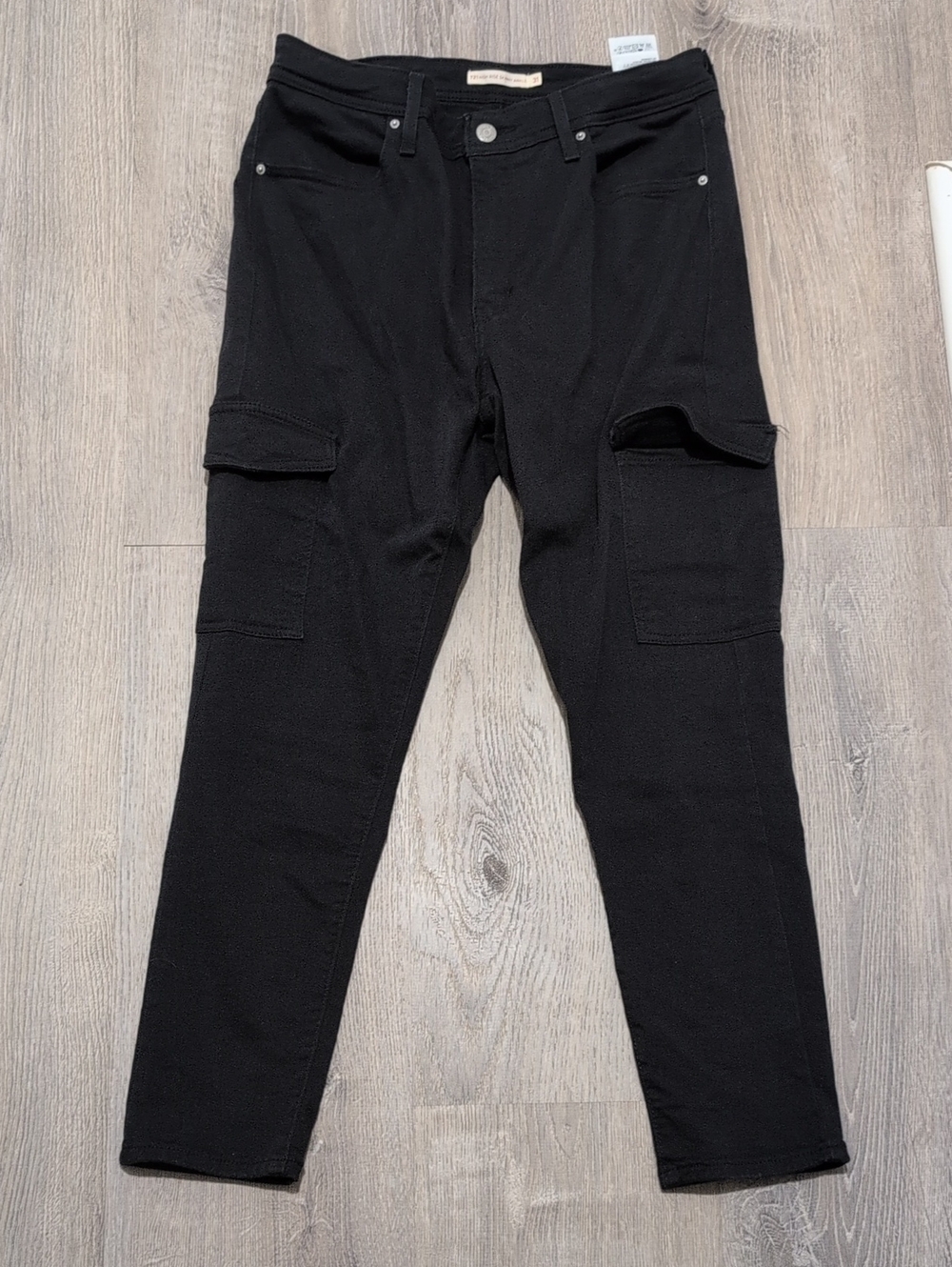 Levi's 721 High Rise Skinny Ankle Black Cargo Pants 31